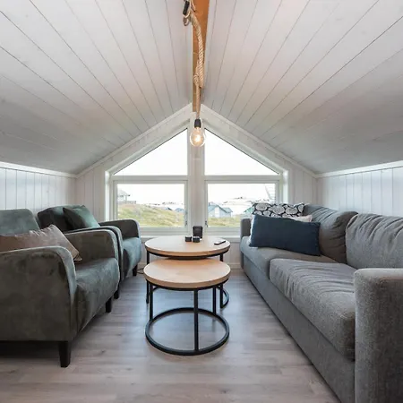 Lofoten Midnightsun Northern Lights Golf Horses *